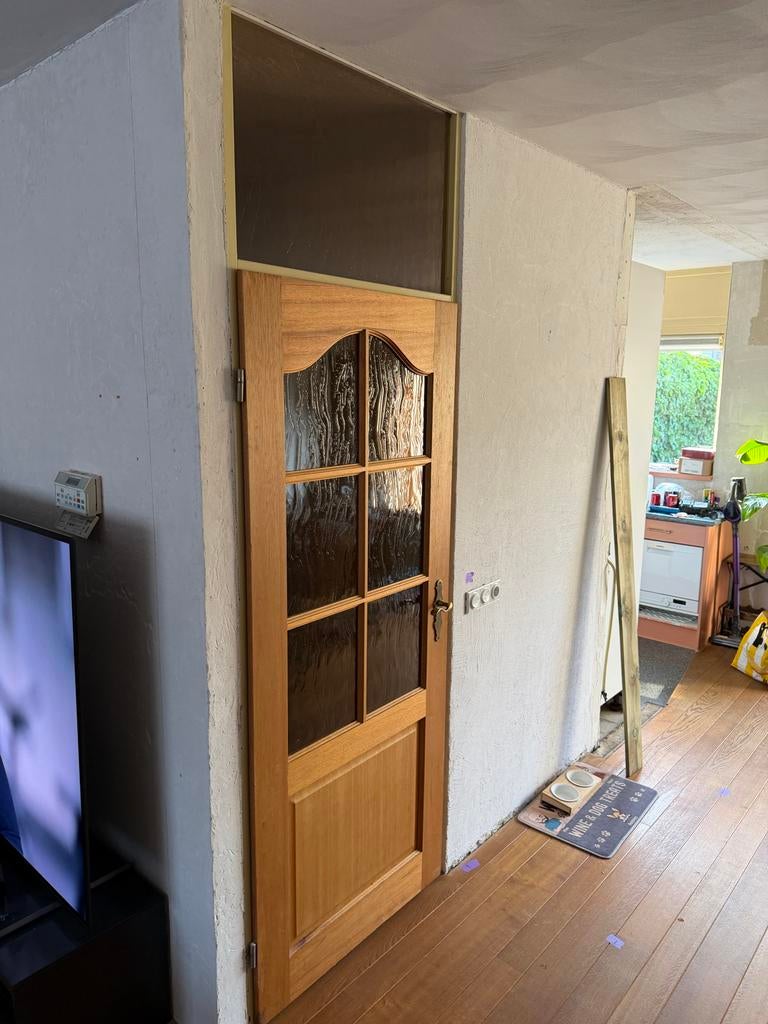 2x Houten binnendeur met glas en bovenlicht, Doe-het-zelf en Verbouw, Ophalen, 80 tot 100 cm, Binnendeur, Zo goed als nieuw