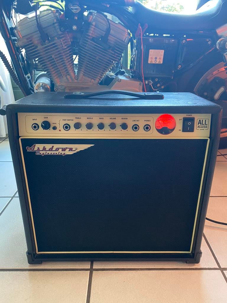 Ashdown G40R Gitaarversterker, Ophalen of Verzenden, Zo goed als nieuw, Minder dan 50 watt