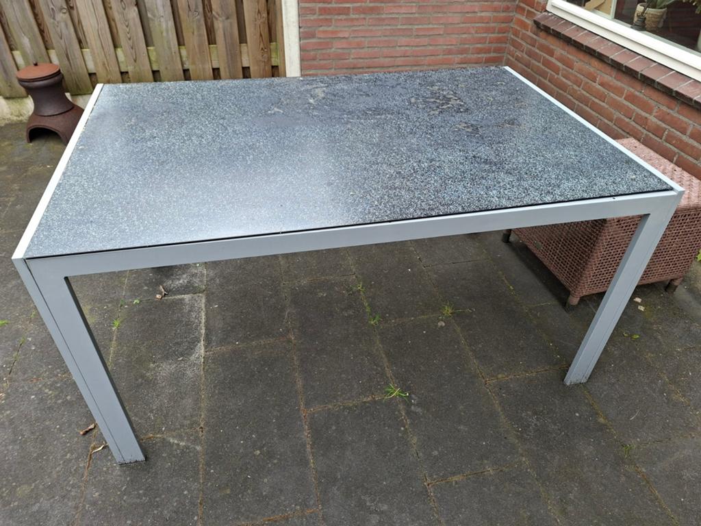 GRATIS tuintafel, Tuin en Terras, Ophalen, Gebruikt, Rechthoekig, Aluminium