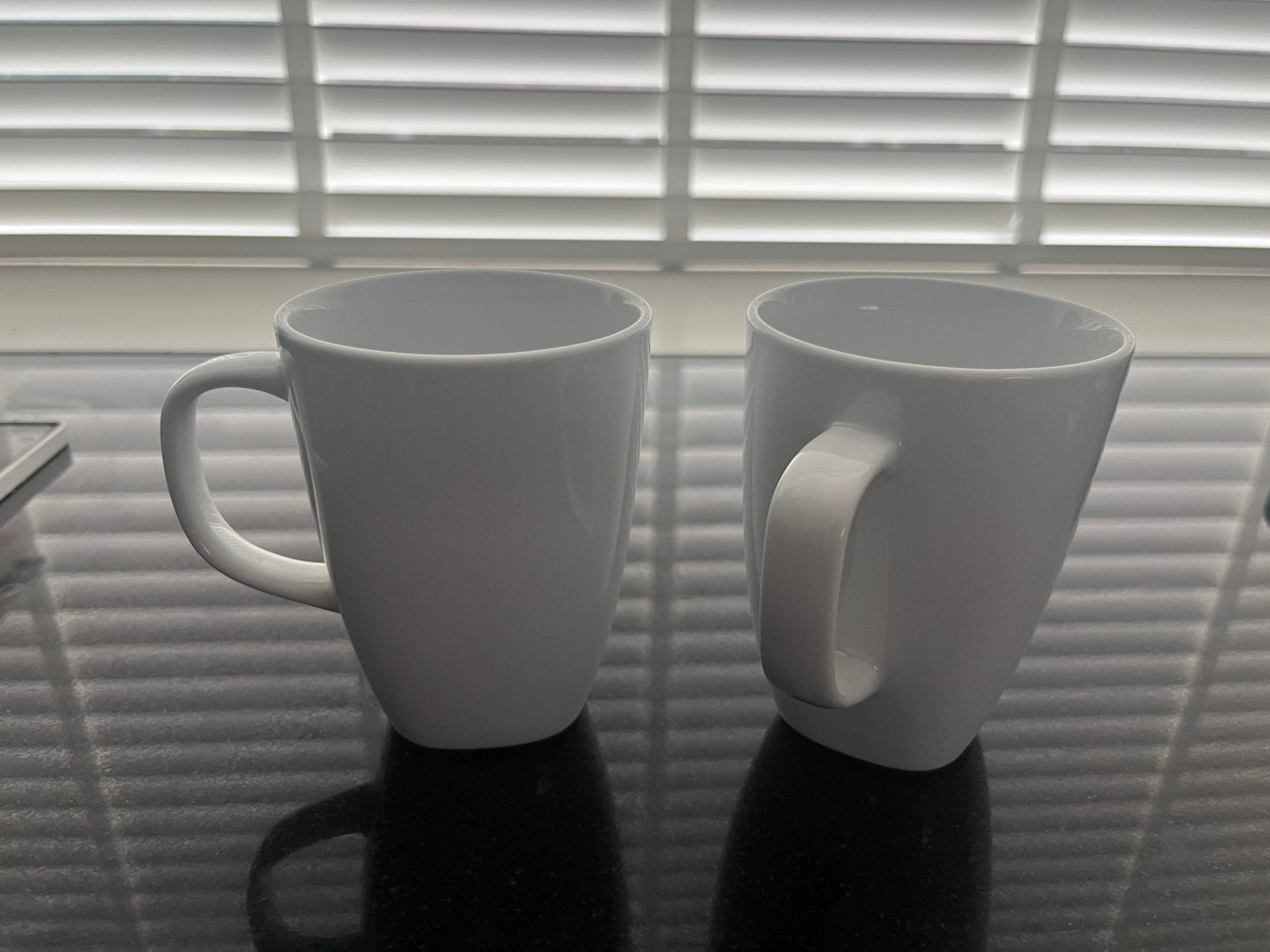 2 witte mokken van Ikea, Ophalen, IKEA, Mok, Zo goed als nieuw