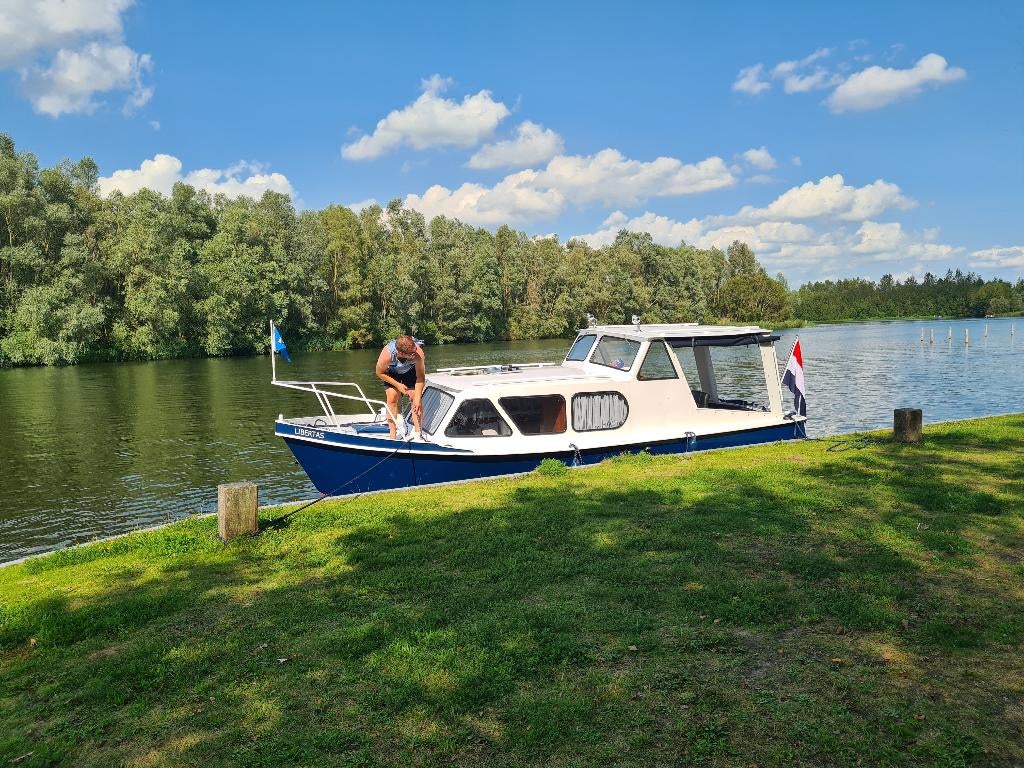 Stalen kajuitboot LIBERTAS, Ophalen, Gebruikt