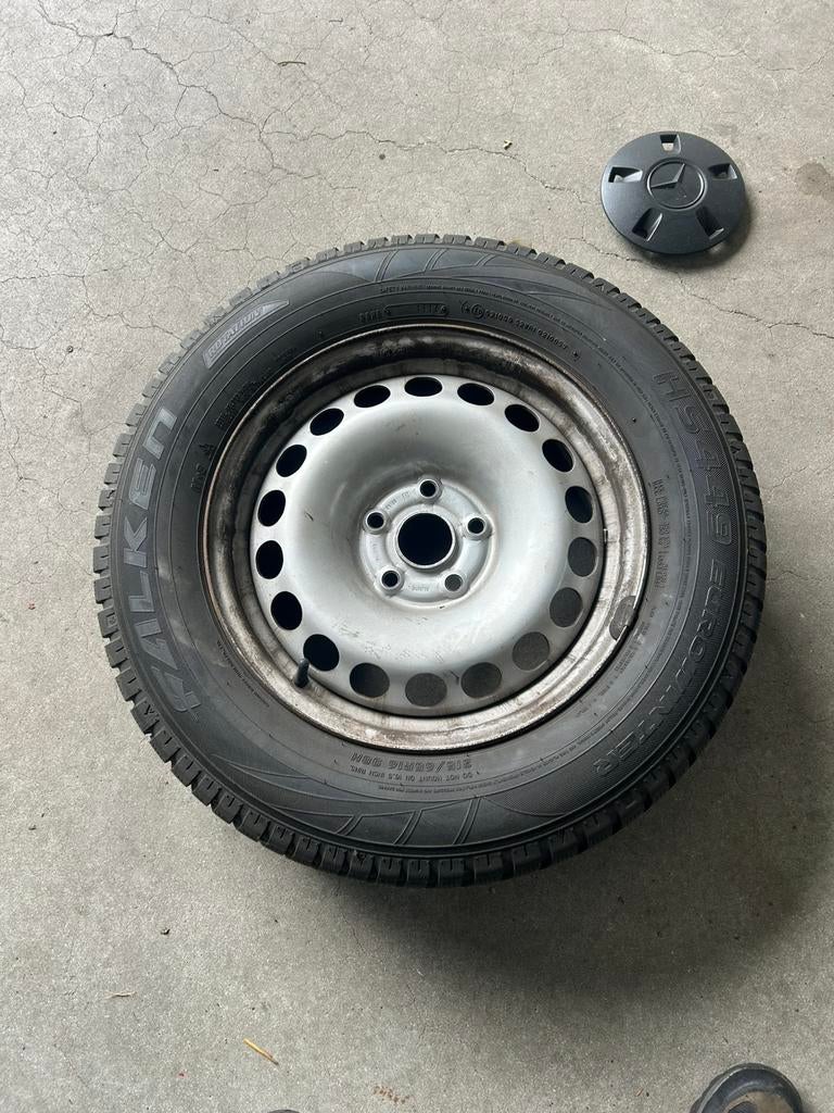 Mercedes vito banden en velgen, Auto diversen, Aanhangwagen-onderdelen, Ophalen, Info@bolcars.nl, Zo goed als nieuw, Bolautoparts1