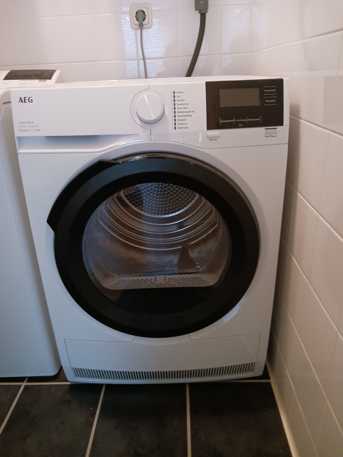 AEG TR7BOCHUM Droogautomaat - Zo goed als nieuw, Ophalen, 6 tot 8 kg, Luchtafvoer, Zo goed als nieuw