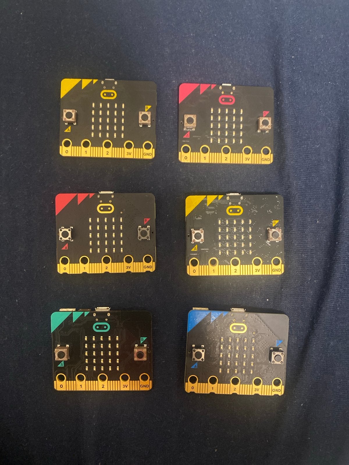 Micro:bit BBC V2 en V1 (6 stuks) nog nooit gebruikt, Computers en Software, Ophalen, Nieuw