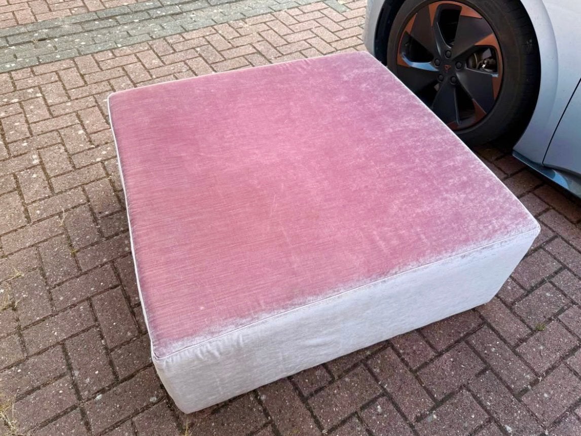 Xxl roze parelmoer fluweel stof voetenbank/hocker, Rond, Zo goed als nieuw, Stof, 75 tot 100 cm