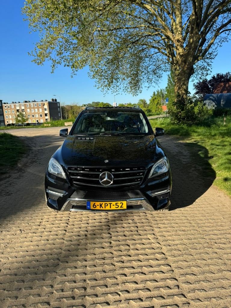Mercedes-Benz M-Klasse Ml350 4MATIC 2012 Zwart, Automaat, 138 €/maand, Zwart, Vierwielaandrijving