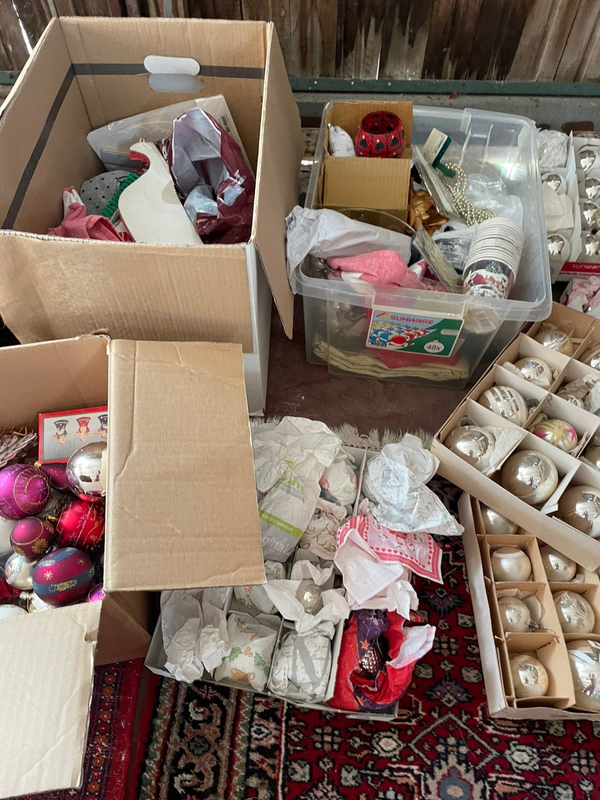 Grote partij vintage dozen antieke kerst objecten, Diversen, Kerst, Ophalen, Zo goed als nieuw