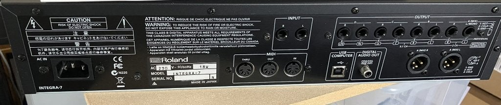 Foto 4 van Roland INTEGRA-7 SuperNATURAL Sound Module