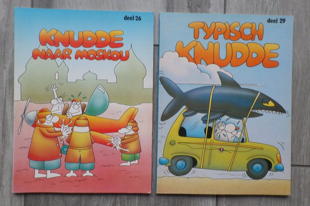 FC Knudde 2x, Meerdere stripboeken, Ophalen of Verzenden, Zo goed als nieuw