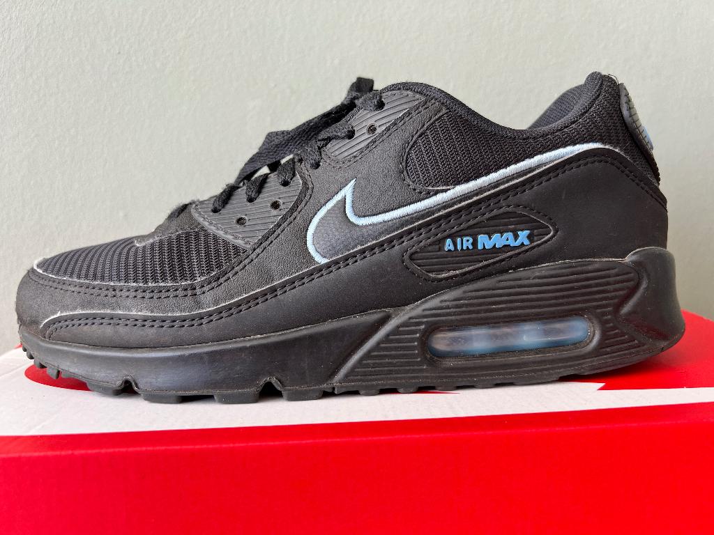 Nike Air Max 90 “Black University Blue” EU40 Zeer Net, Nike air max, Zwart, Ophalen of Verzenden, Sneakers of Gympen