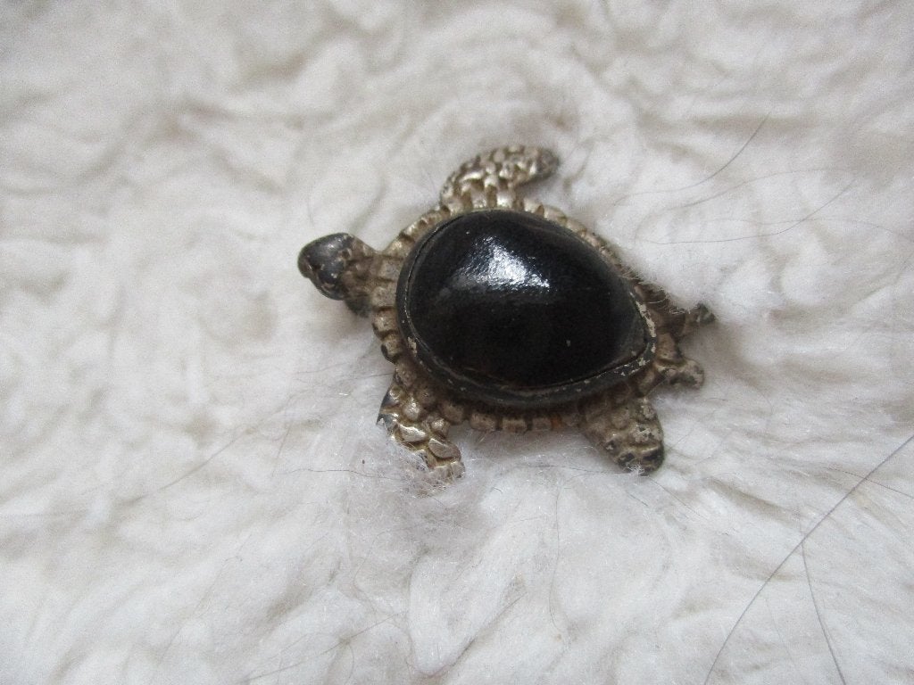 antieke hanger schildpad, Ophalen of Verzenden, Overige materialen, Hanger, Met edelsteen