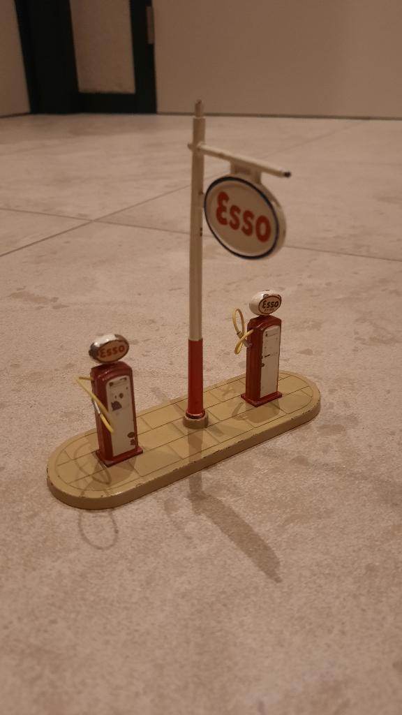 Dinky Toys Esso benzinestation, Ophalen of Verzenden, Gebruikt