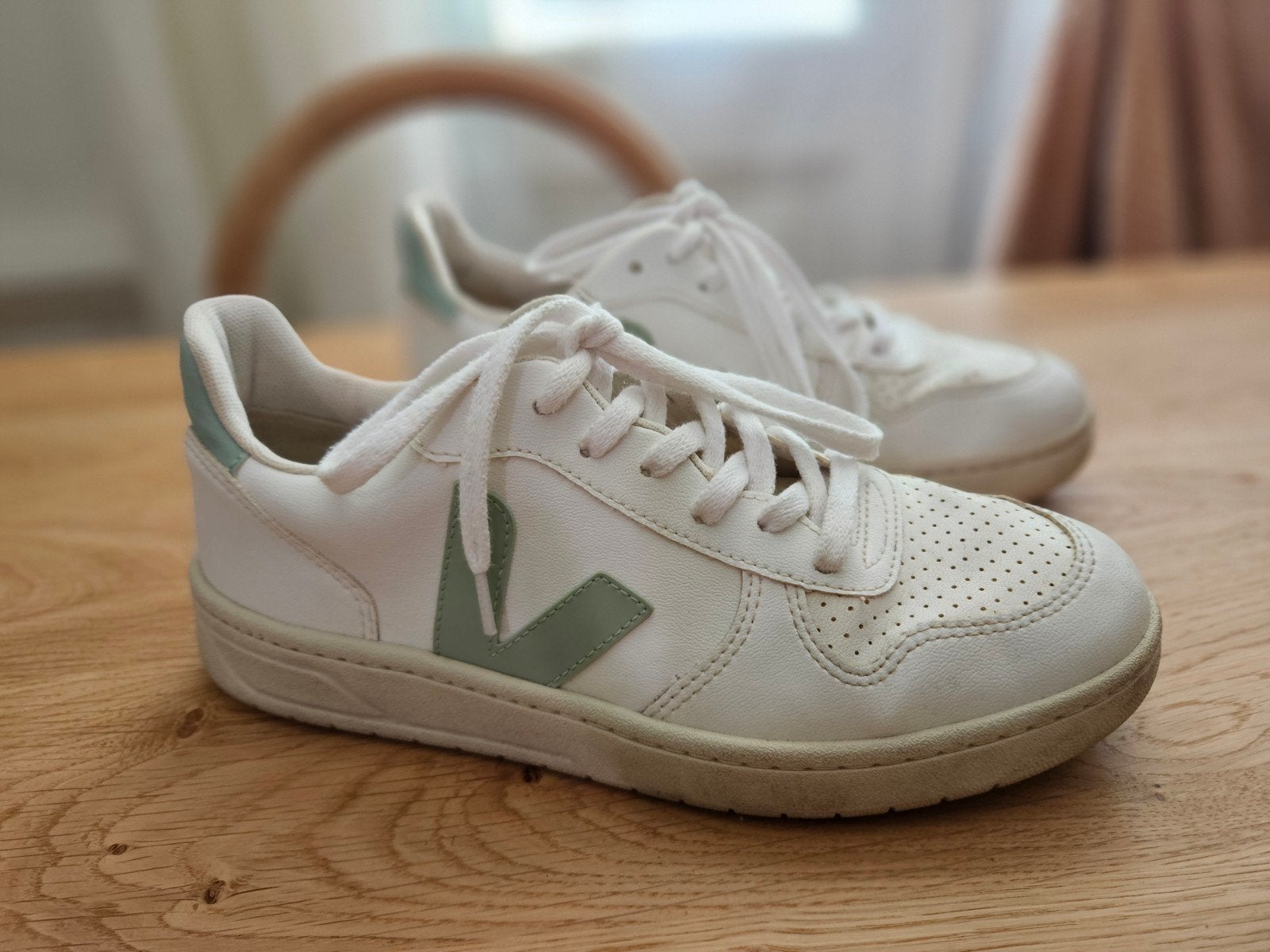 Witte vegan VEJA sneakers maat 40, weinig gedragen, Wit, Ophalen of Verzenden, VEJA, Sneakers of Gympen