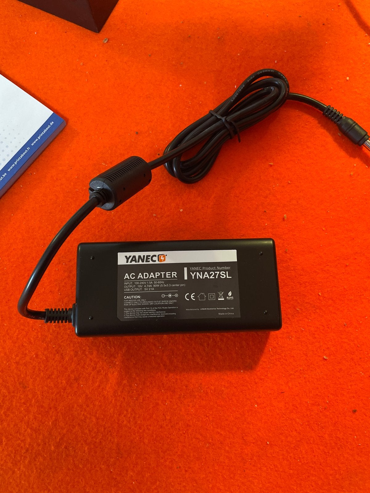 Nieuwe Yanec AC adapter YNA27SL voor laptops, Ysnec, Mvt, Nieuw, Ophalen of Verzenden