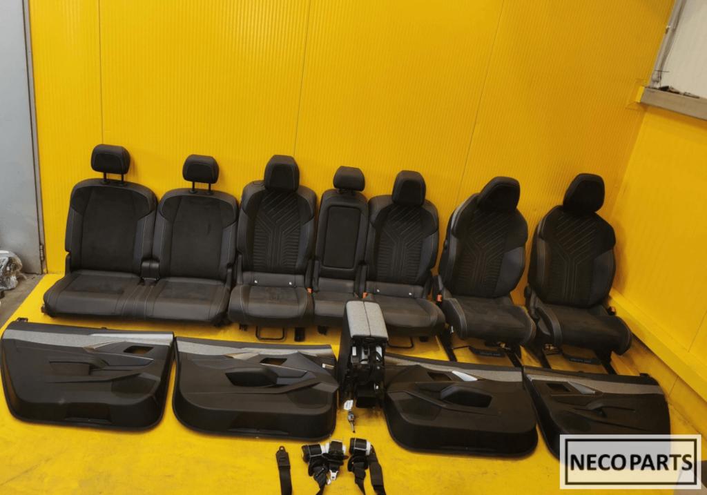 PEUGEOT 5008 III INTERIEUR SET STOELEN VERWARMD ORIGINEEL, Gebruikt, -, -, Ophalen of Verzenden