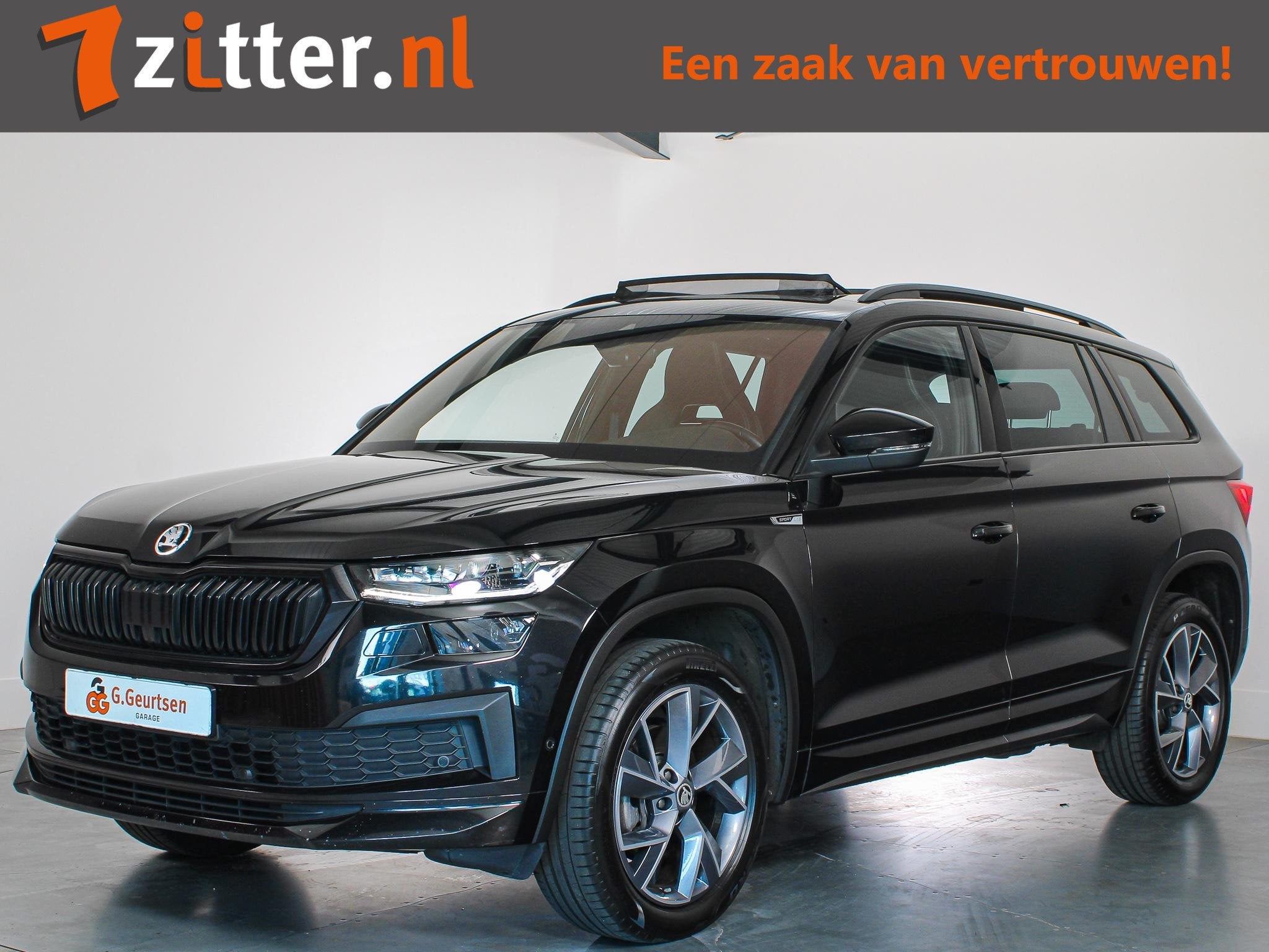 Skoda Kodiaq 1.5 TSI Sportline Business 7-Persoons Panoramad, Auto's, Skoda, 1566 kg, 4 cilinders, 150 pk, Zwart