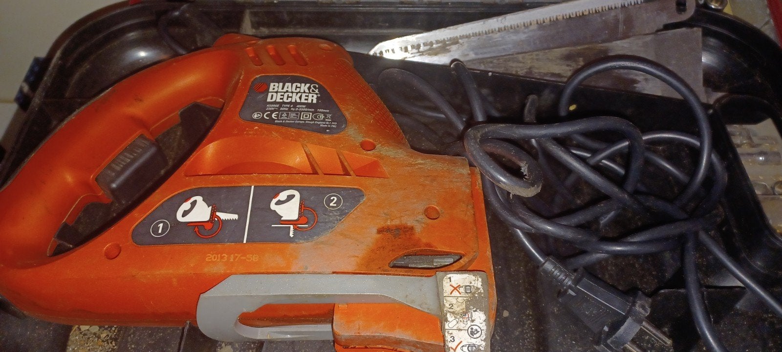 Black & Decker Decoupeerzaag - Gebruikt maar functioneel, Doe-het-zelf en Verbouw, Gereedschap | Zaagmachines, Minder dan 30 mm