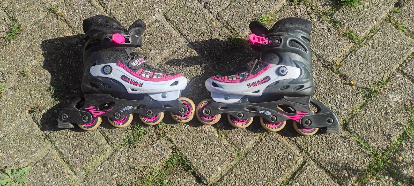 Blokker Bladerunner inline skates roze/zwart, verstelbaar, Sport en Fitness, Schaatsen, Ophalen of Verzenden, Gebruikt, Overige typen