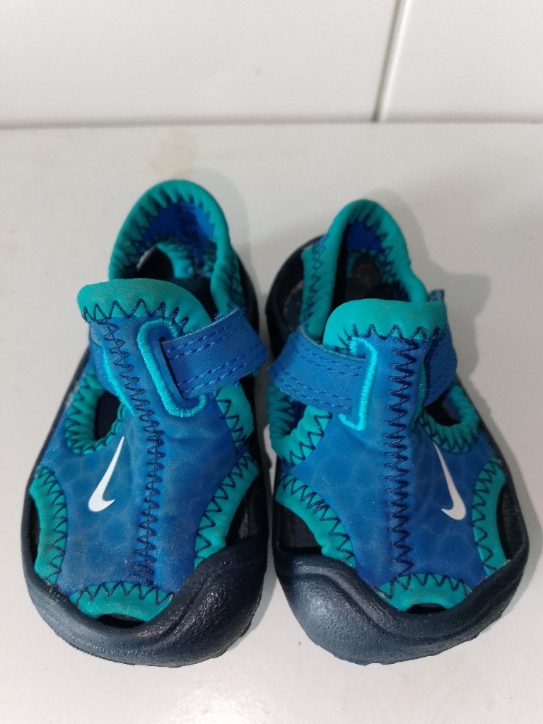 Nike Sunray Protect watersandalen / sandalen – Maat 17, Jongen of Meisje, Schoenen, Ophalen of Verzenden, Zo goed als nieuw