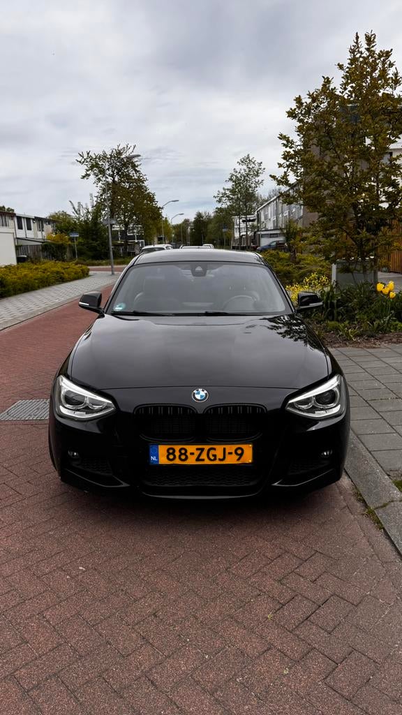BMW 1-Serie 114I 75KW 3-DR 2012 Zwart, 1-Serie, Achterwielaandrijving, Zwart, 4 cilinders