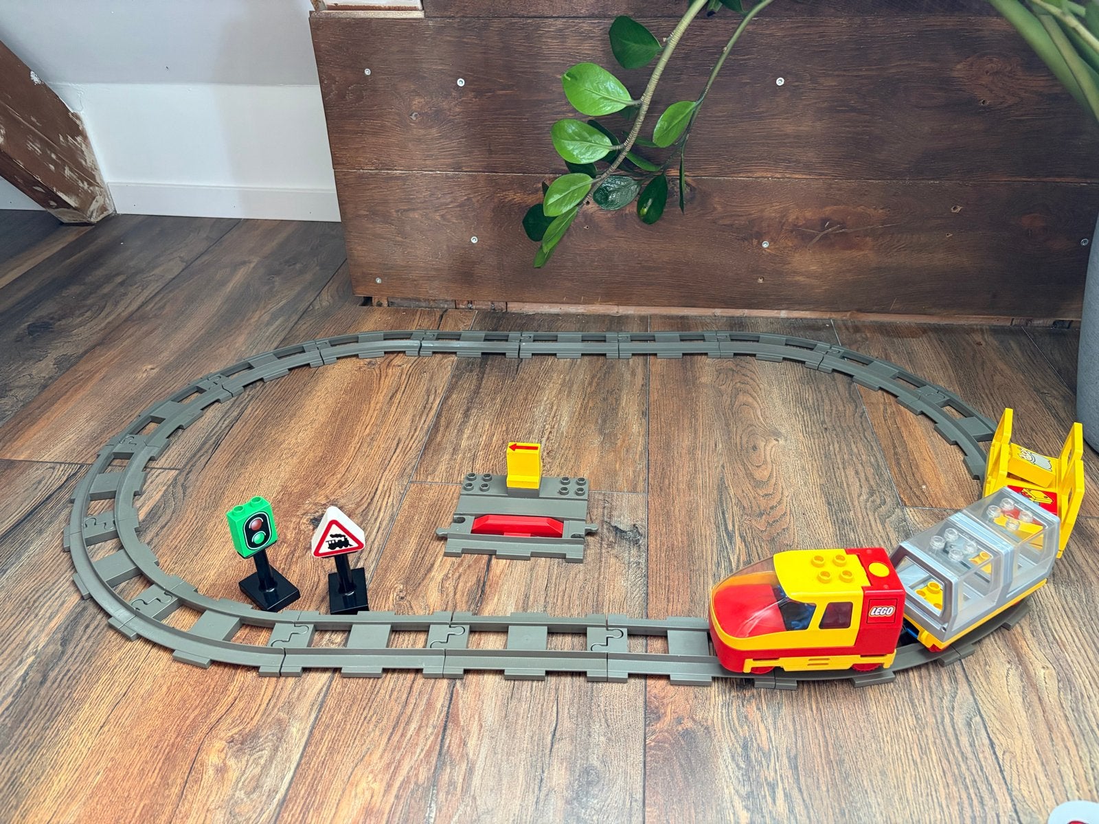 Lego Duplo Treinset met gereviseerde locomotief, Ophalen, Gebruikt, Overige thema's, Lego