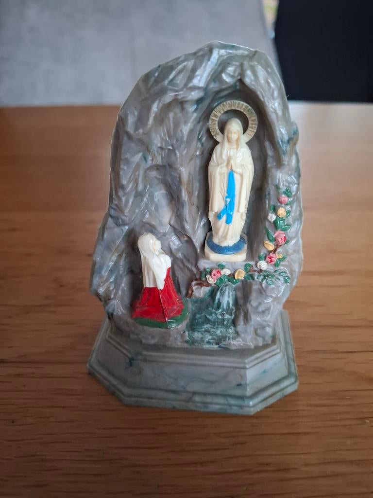 Vintage Lourdes Grotbeeldje - Mariaverschijning, Verzamelen, Religie, Ophalen of Verzenden, Gebruikt, Beeld(je), Christendom | Katholiek