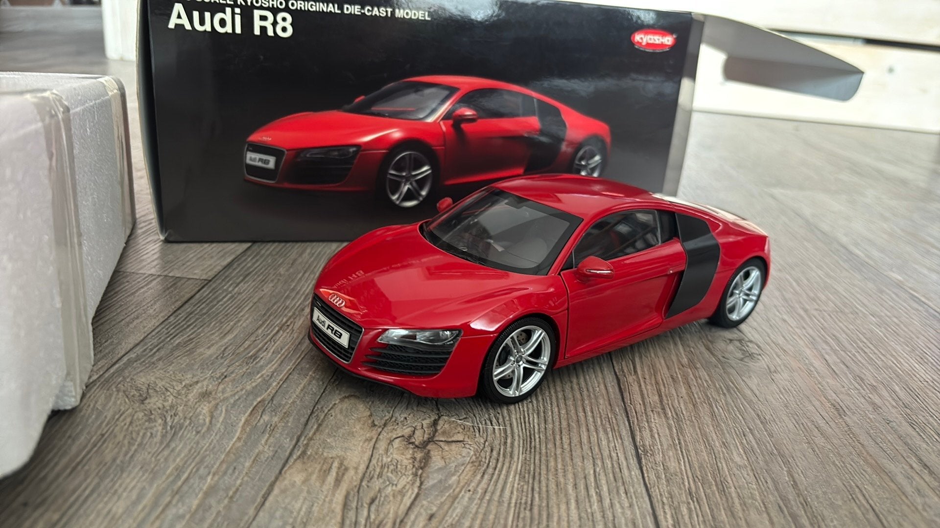 Audi r8 red Kyosho 1.18, Kyosho, Ophalen of Verzenden, A, A