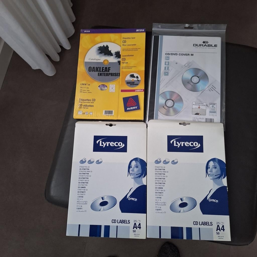 3 dozen cd etiketten en 1 x bewaarhoezen, Ophalen of Verzenden, Nieuw, Overige typen