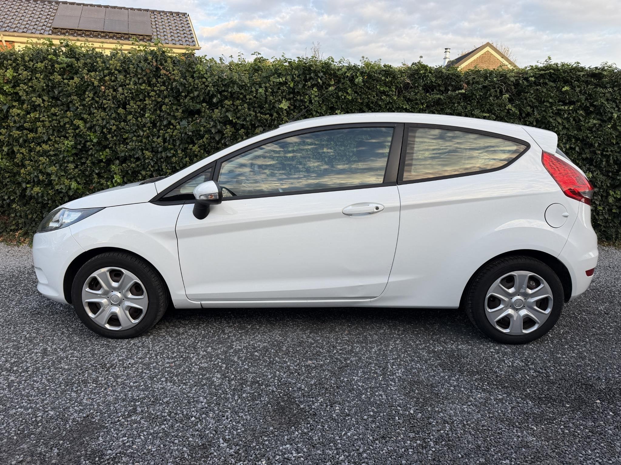 Foto 5 van Ford Fiesta 1.25 Champion | Airco | Elekt. Ramen | Radio / C