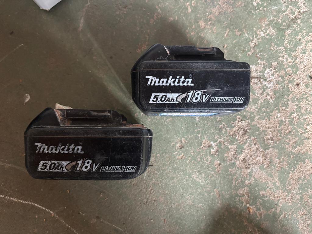 Makita 18V 5.0Ah Lithium-Ion Accu (2 stuks), Ophalen of Verzenden, Gebruikt