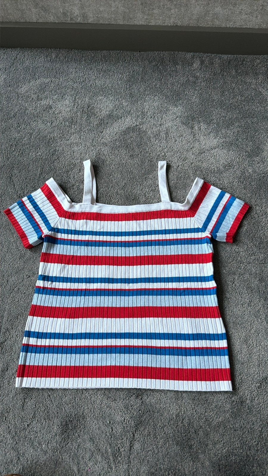 Top off shoulder gestreept mt 146, Ophalen of Verzenden, Zo goed als nieuw, Meisje, Shirt of Longsleeve