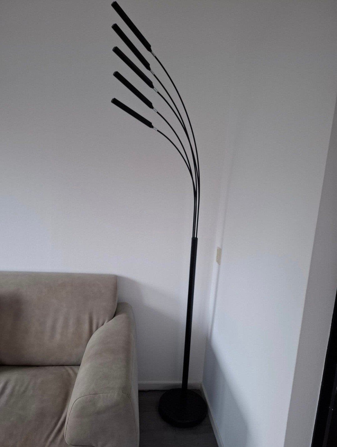 zwarte vloerlamp met dimmer, Ophalen, Zo goed als nieuw, 150 tot 200 cm