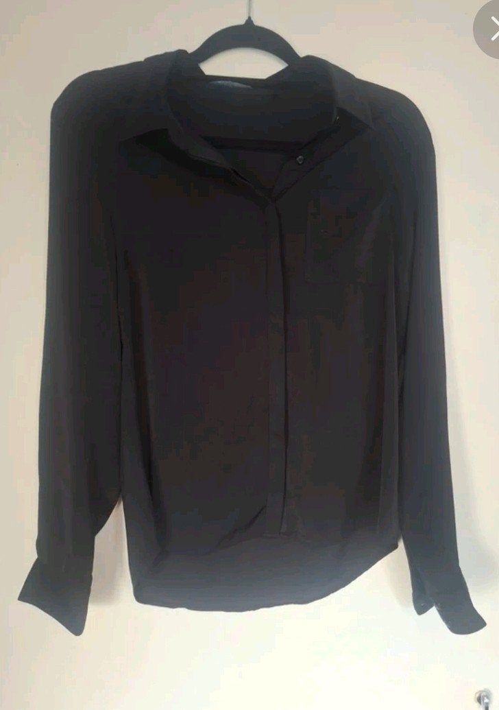 Zwarte blouse van Manguun, Kleding | Dames, Zwart, Maat 42/44 (L), Ophalen of Verzenden, Zo goed als nieuw