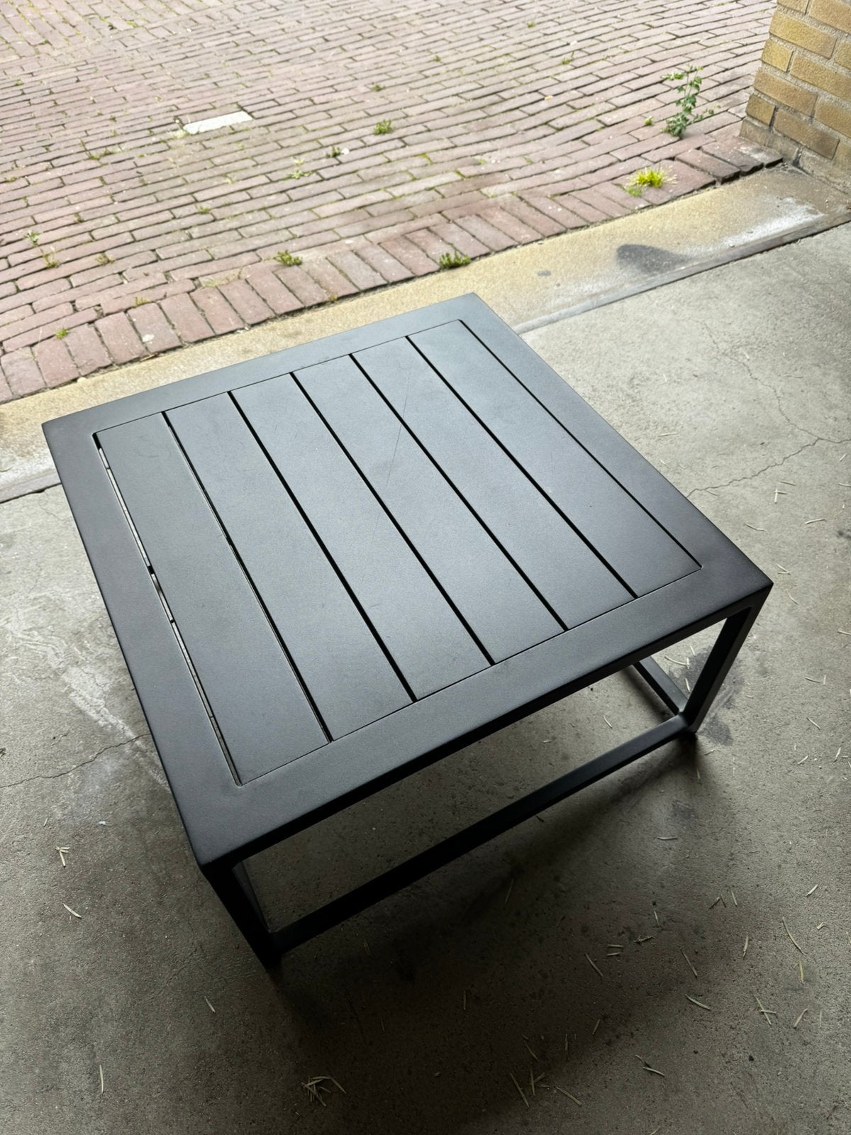 Moderne buiten salontafel zwart, Ophalen, Zo goed als nieuw, Rechthoekig