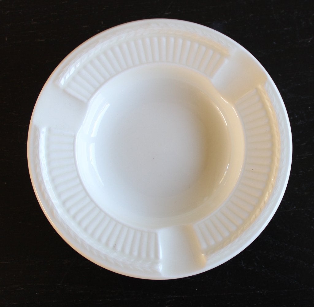 Wedgwood Edme asbak Ø 11,7 cm, Klassiek, Overige typen, Ophalen of Verzenden, Zo goed als nieuw
