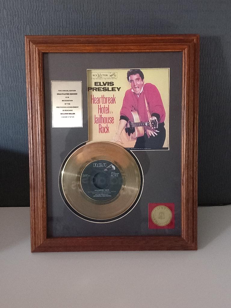 Elvis Presley gouden plaat 24 KT verguld Heartbreak Hotel., Cd's en Dvd's, Vinyl Singles, Zo goed als nieuw, Pop, Limited edition