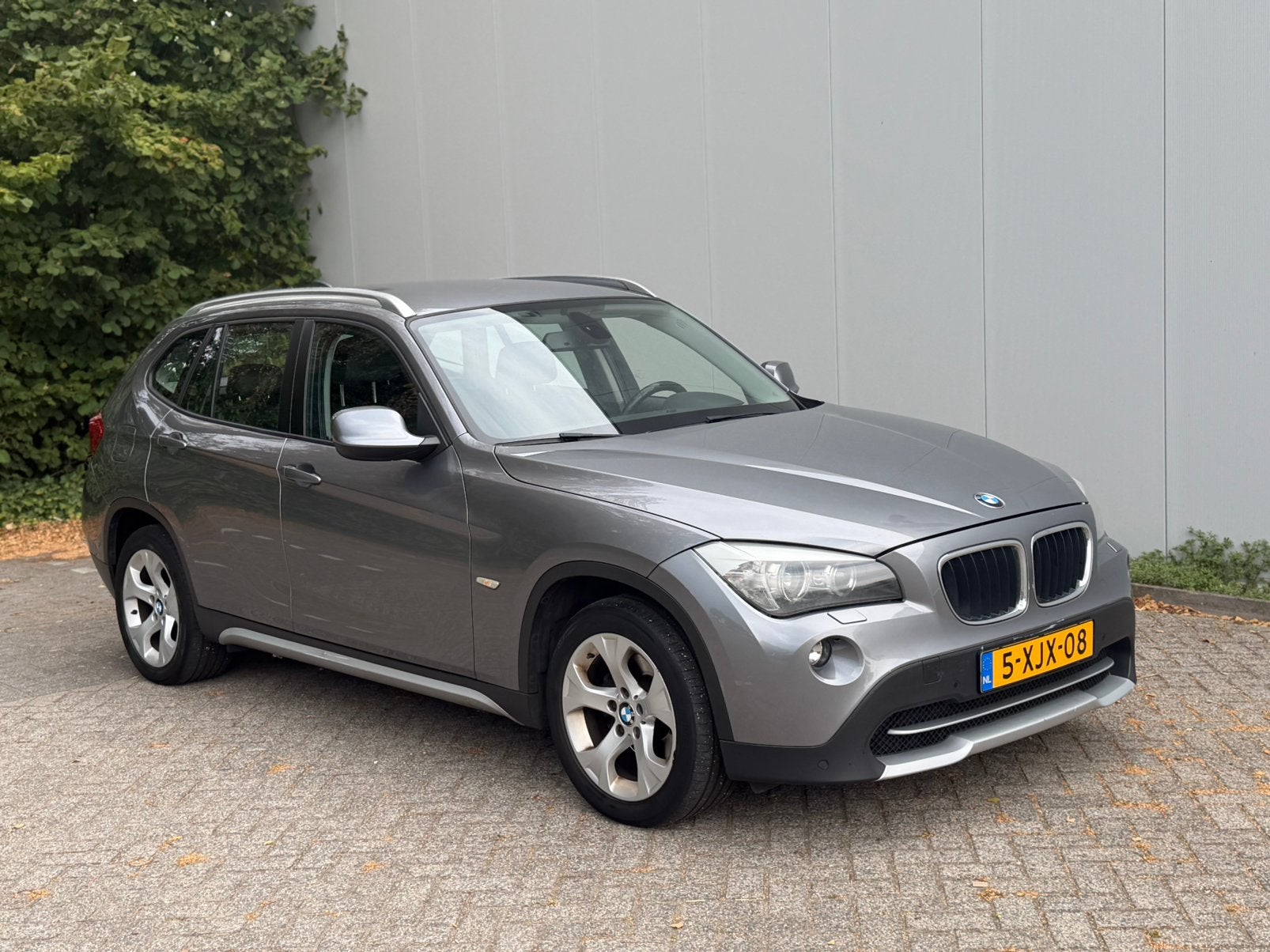 BMW X1 2.0 Sdrive 18I AUTOMAAT 2011 Grijs Trekhaak, Metallic lak, Achterwielaandrijving, 1995 cc, 4 cilinders
