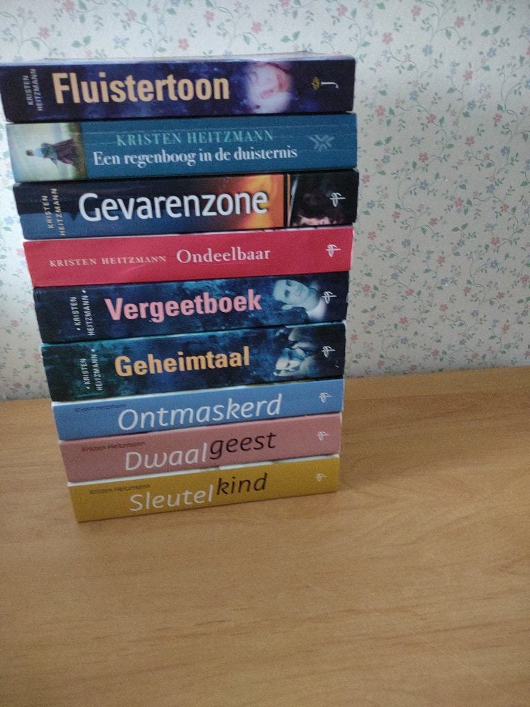 Diverse boeken- Kristen Heitzmann, Boeken, Ophalen of Verzenden, Gelezen