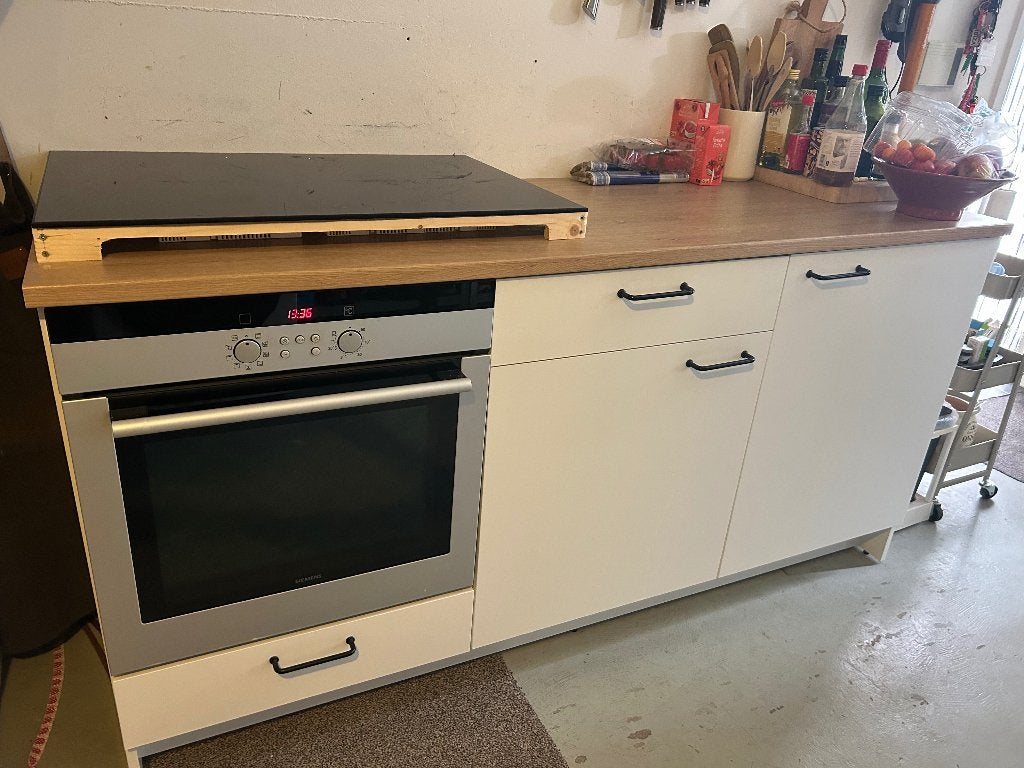 Keukenblok, TOP bij verbouwing, in garage of studentenhuis, Huis en Inrichting, Ophalen, Gebruikt, Wit, Enkelwandige keuken