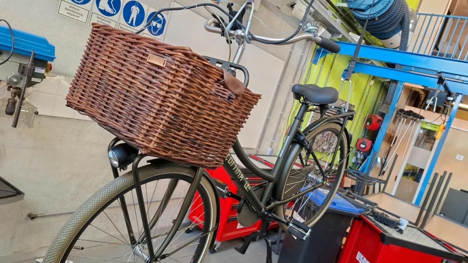 Damesfiets Cortina U4 Transport RN3 incl. accessoires, 53 tot 56 cm, Versnellingen, Zo goed als nieuw, Trommelrem