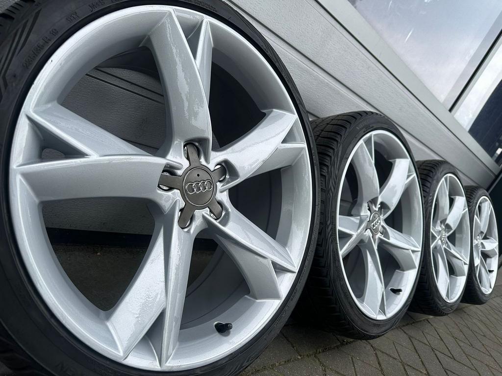 nieuwstaat 19 inch Audi A4 S4 B6 B7 A6 C6 Allseason banden, Auto-onderdelen, Banden en Velgen, 19 inch, Gebruikt, -, -