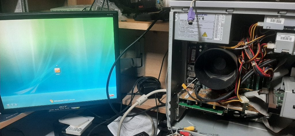 Diverse PC's en Laptops (Medion, Lenovo, Acer) + onderdelen, Ophalen, Gebruikt, 2 tot 3 Ghz, 512 GB