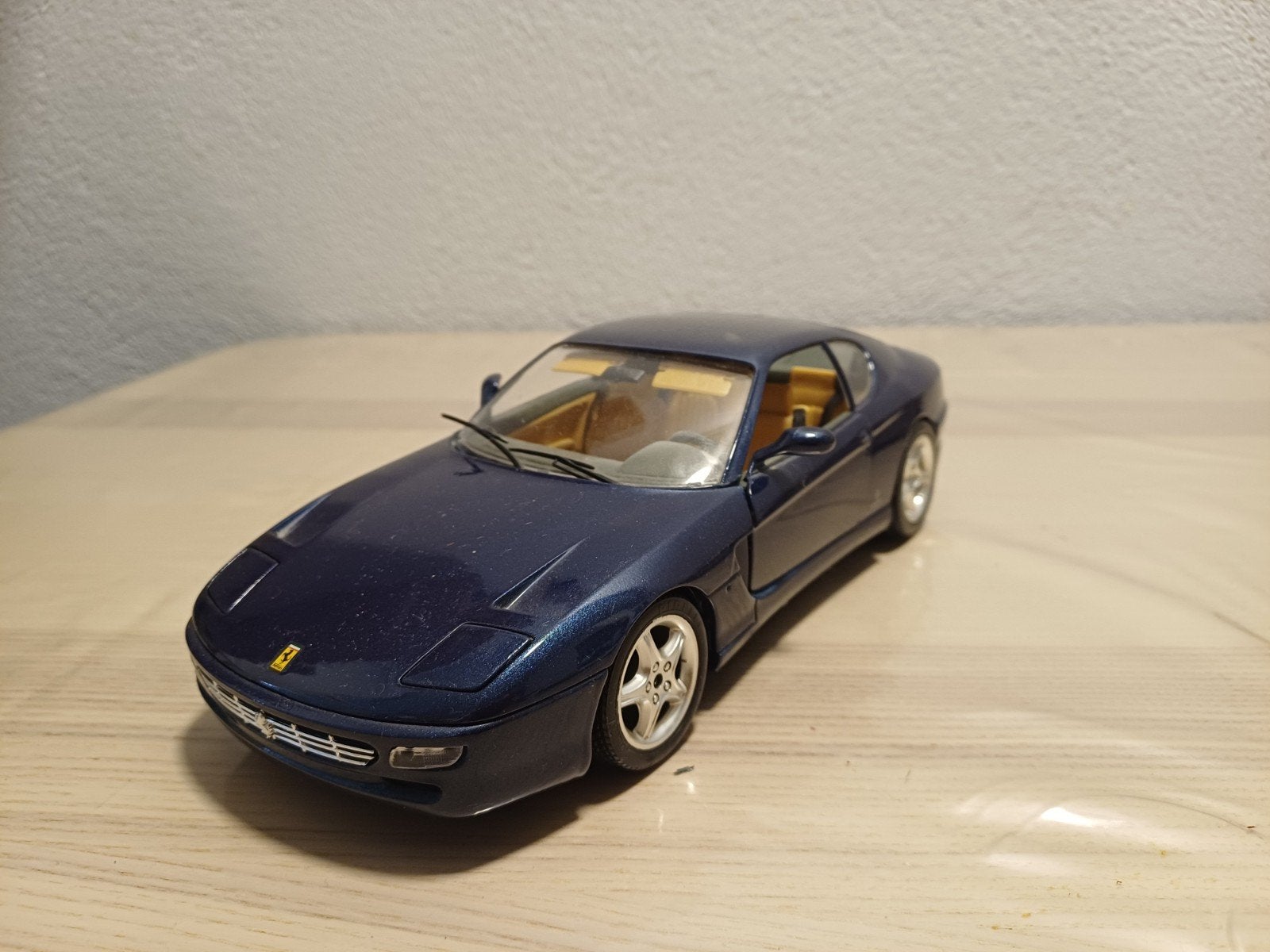 Ferrari 456GT Bburago schaalmodel 1:18 (1992), Hobby en Vrije tijd, Modelauto's | 1:18, Ophalen of Verzenden, Zo goed als nieuw