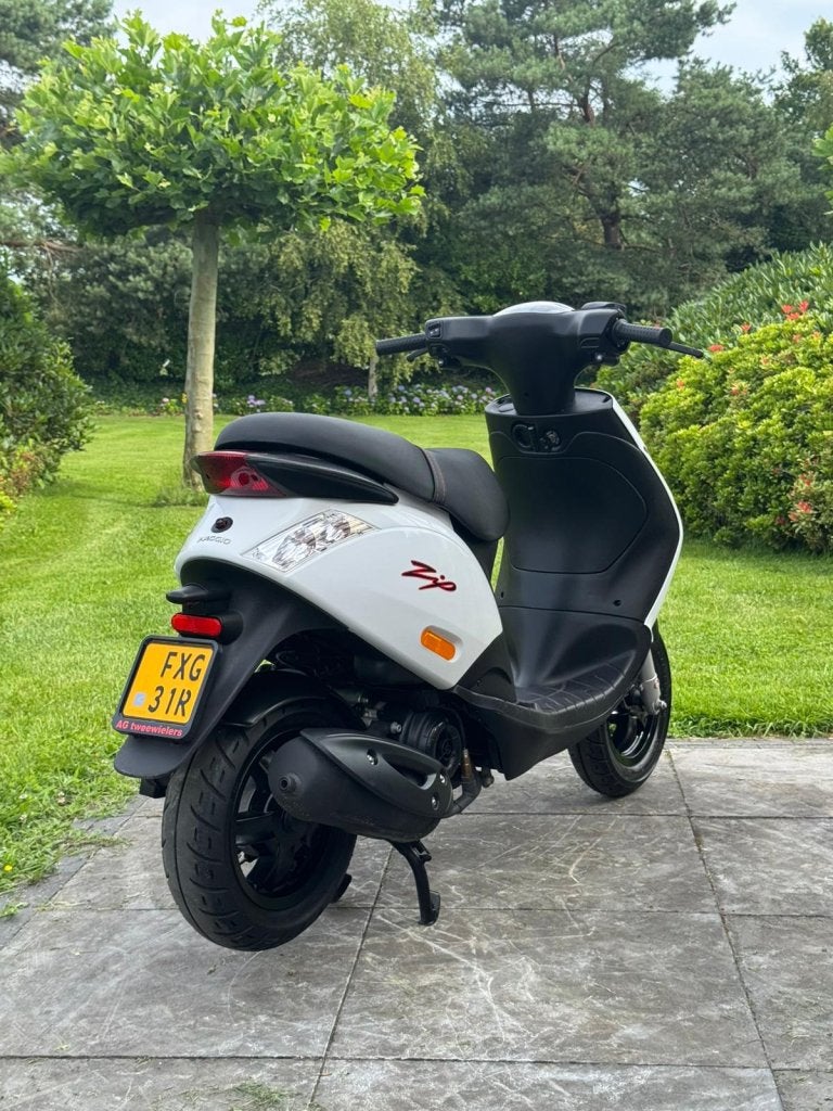 ⭐️Piaggio zip 4 takt iget brom 1100 km NIEUWSTAAT⭐️, Fietsen en Brommers, Niet ingevuld, Niet ingevuld, Niet ingevuld