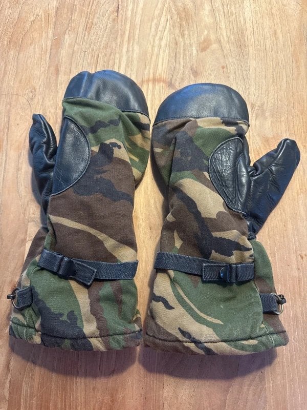 Originele KL Lederen Schietwanten / Wanten -DPM Camo -Maat 9, Ophalen of Verzenden, Landmacht, Nederland, Kleding of Schoenen