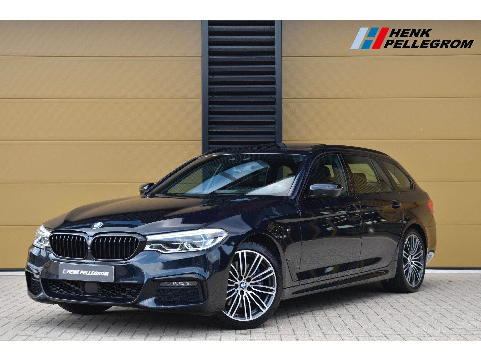 BMW 5 Serie Touring 530i High Executive * M-Sport * Panorama, Auto's, Automaat, 1998 cc, Achterwielaandrijving, Gebruikt