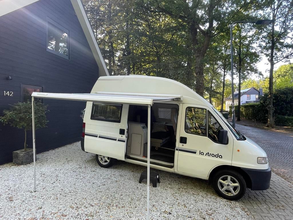 Caravans And Camping LA