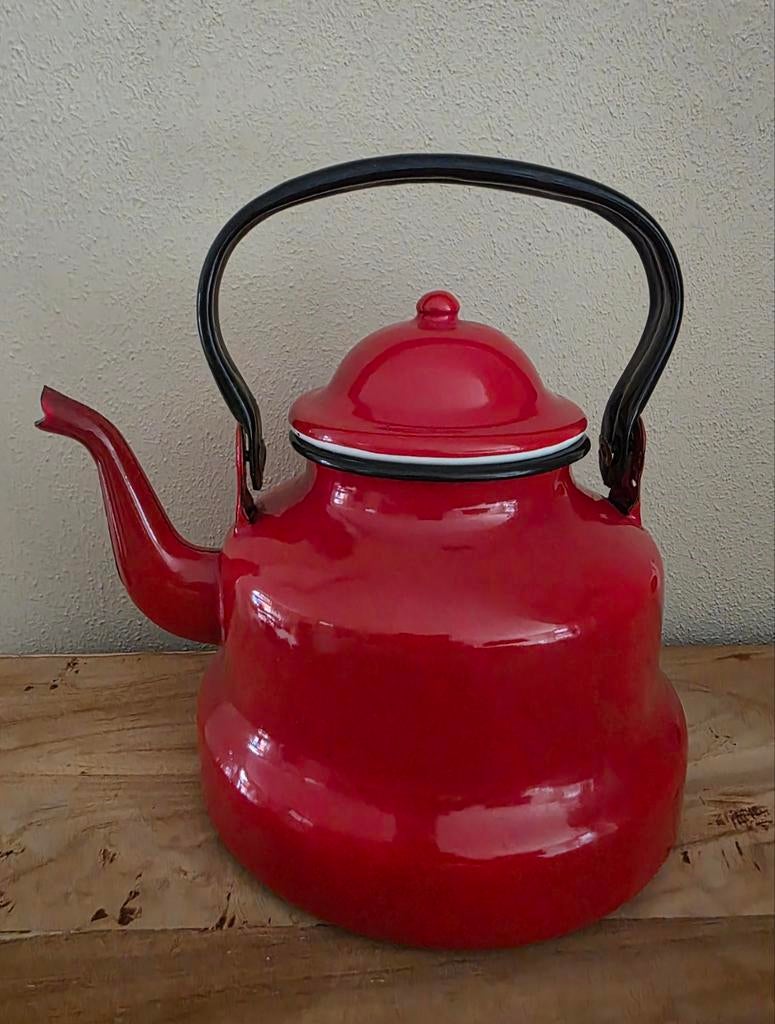 Rode vintage emaille fluitketel - decoratief item, Ophalen
