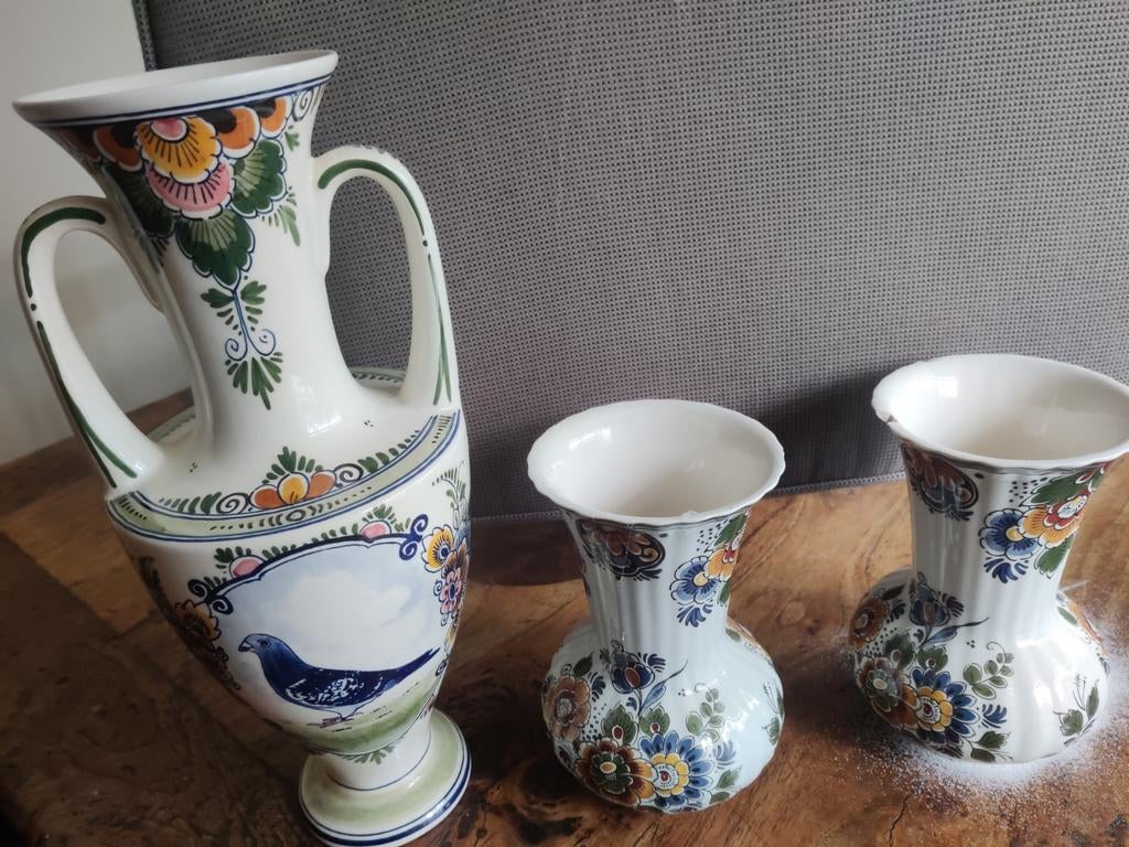 Set van 3 Polychroom Delfts Blauwe Vazen met Duif Decor, Antiek en Kunst, Ophalen
