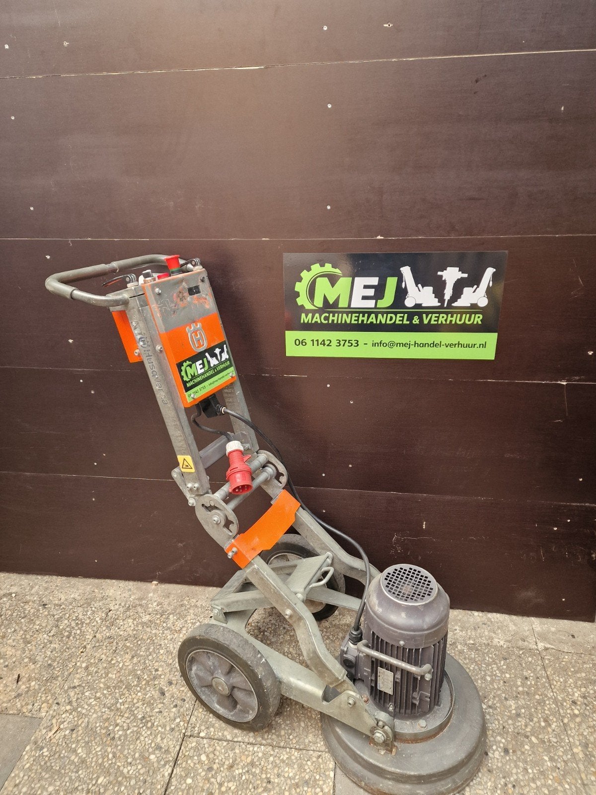 TE HUUR vloerenschuurmachine huren - Husqvarna PG400, Ophalen, ., ., .